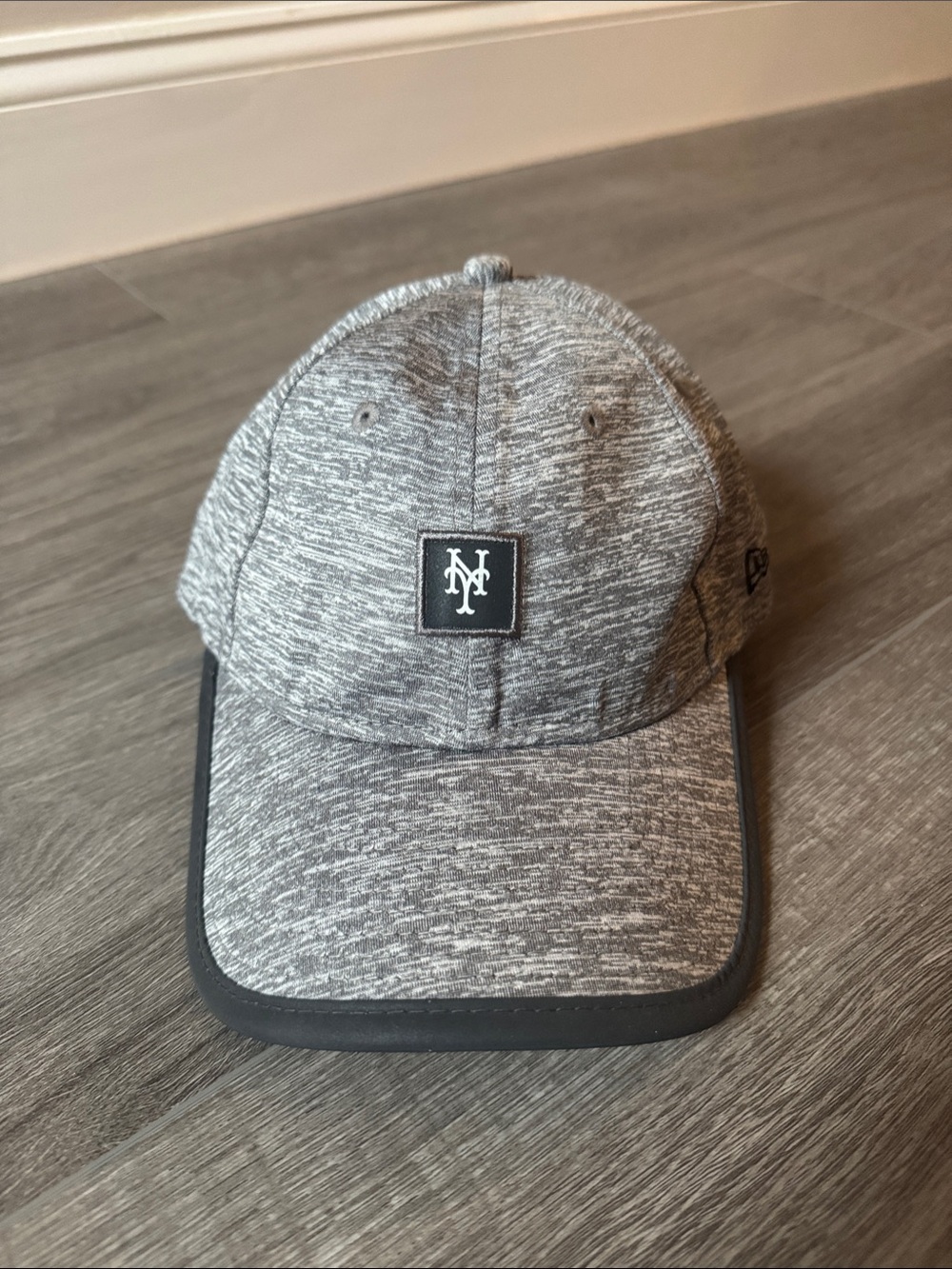 New York Mets New Era Hat - Gray Heather NY Baseball Cap with Black Edge